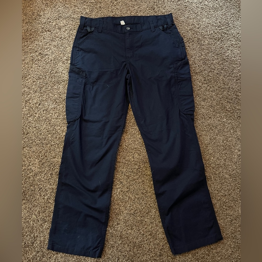 Women’s Carhartt cargos size 12